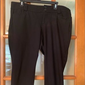 Torrid black capris women’s size 18